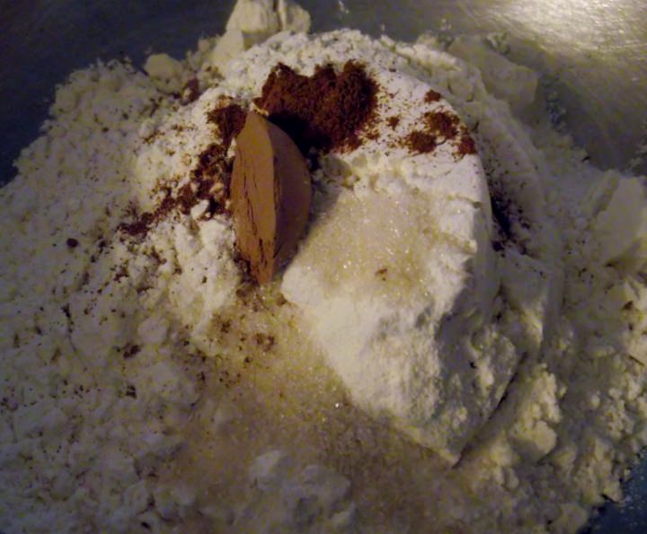 Dry ingredients for cannoli shells.