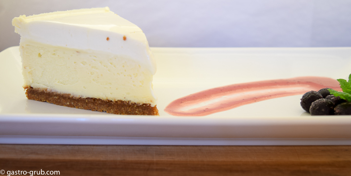 Cheesecake on a plate.