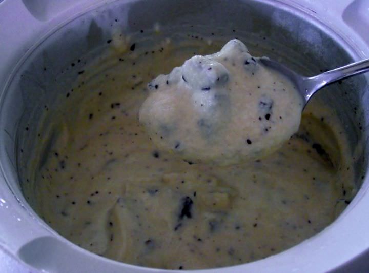 French vanilla ice cream with Valrhona chocolate chunks.