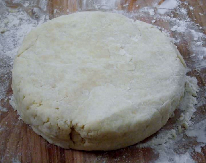 Classic 3-2-1 pastry dough.
