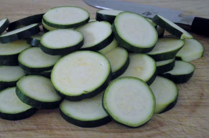 Sliced zucchini.