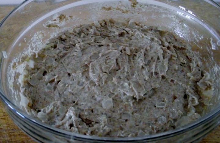 Rye sponge in a bowl fermenting.